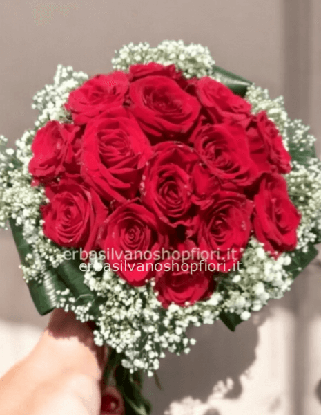 Bouquet 12 rose rosse compatto + cornice velo da sposa